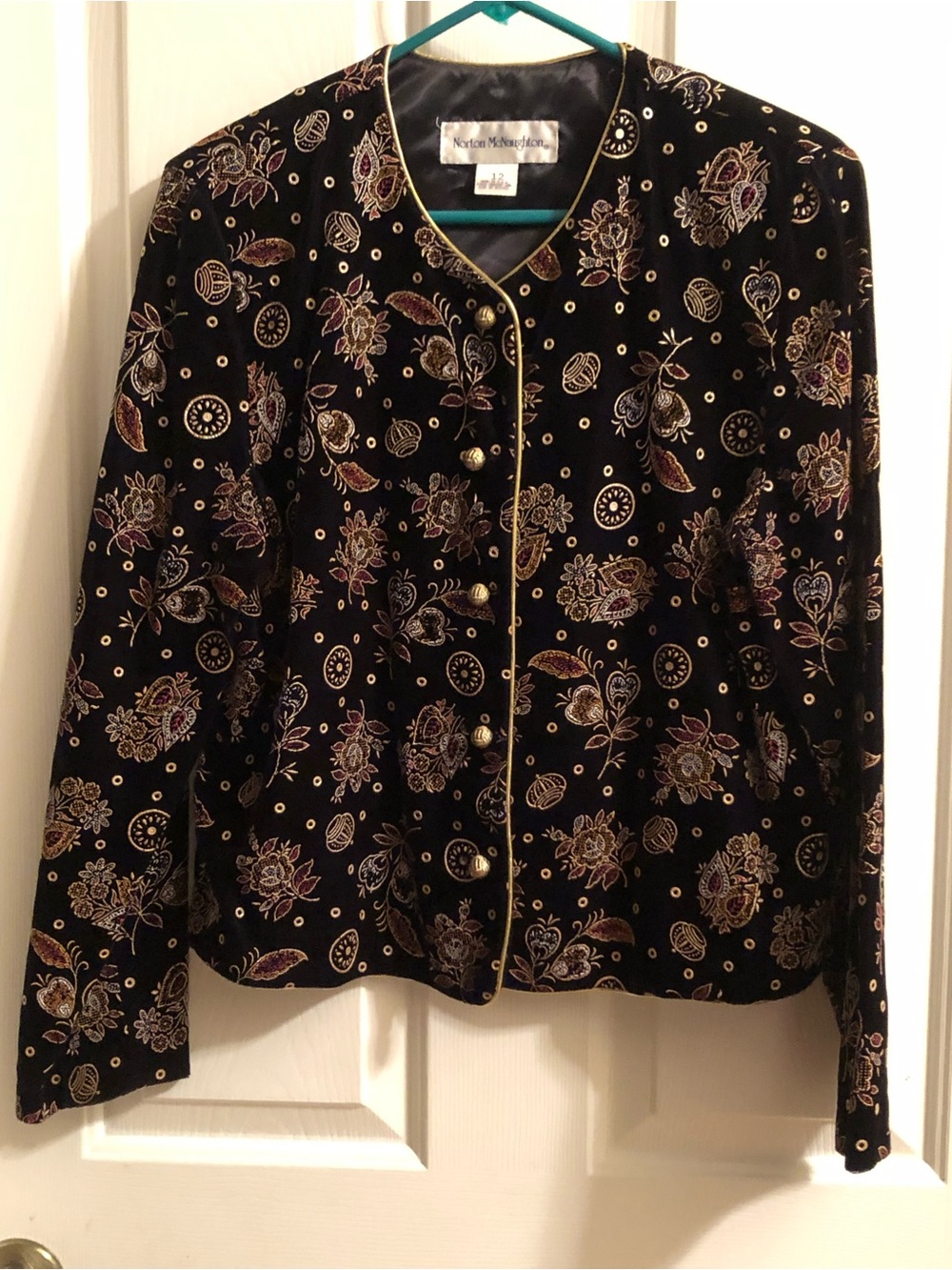 Norton McNaughton Black Embroidered Velvet Jacket Size 12 EUC